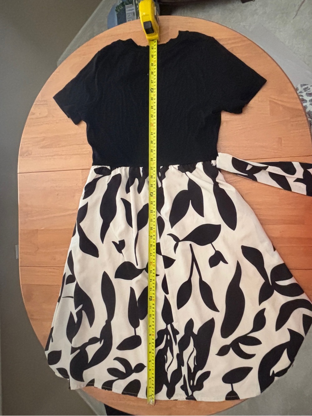 Professional Black & Cream Short-Sleeve A-Line Dress with Printed Skirt ~ Large - Picture 6 of 14